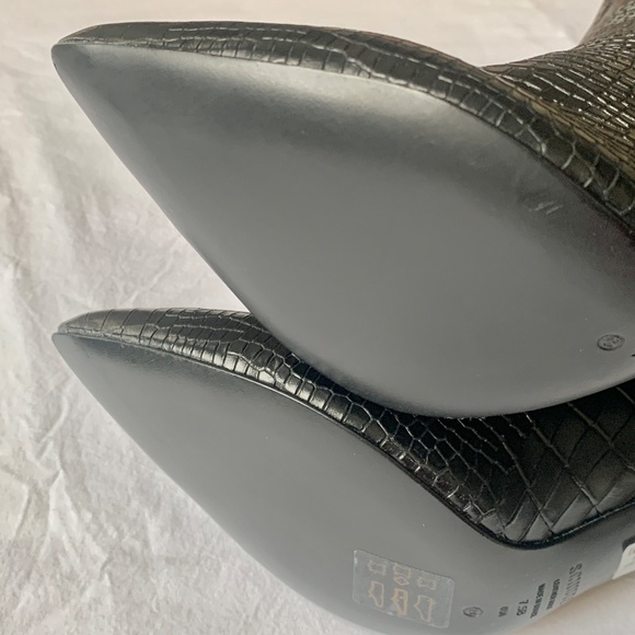 Schutz Maryana High Heel Leather Crocodile-Embossed Boot Black 7.5 - Picture 14 of 16